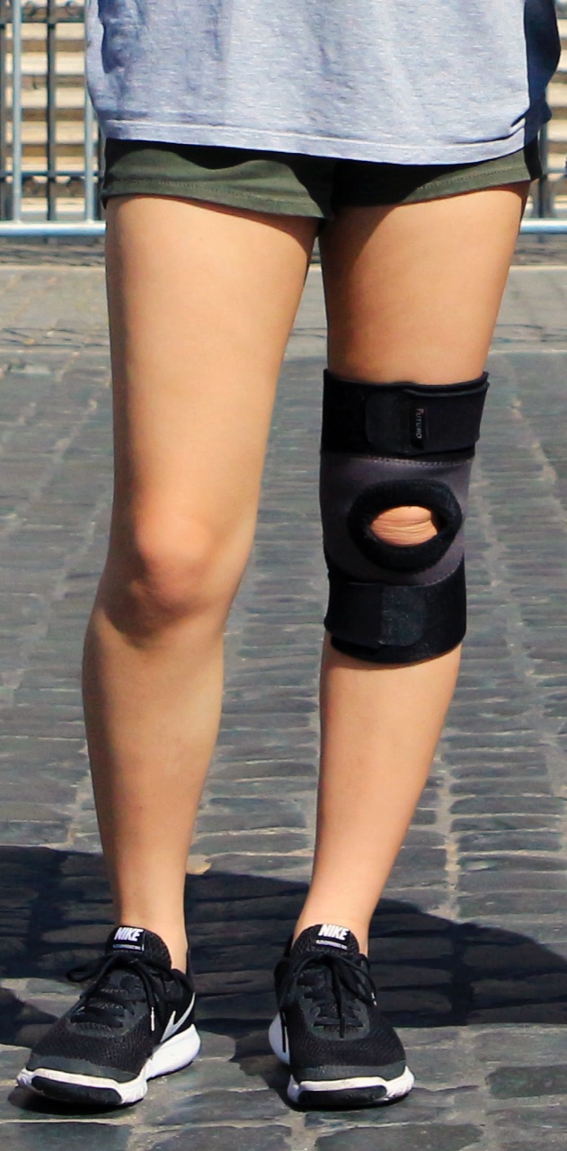 Knee unloader brace fitted to a patient's leg